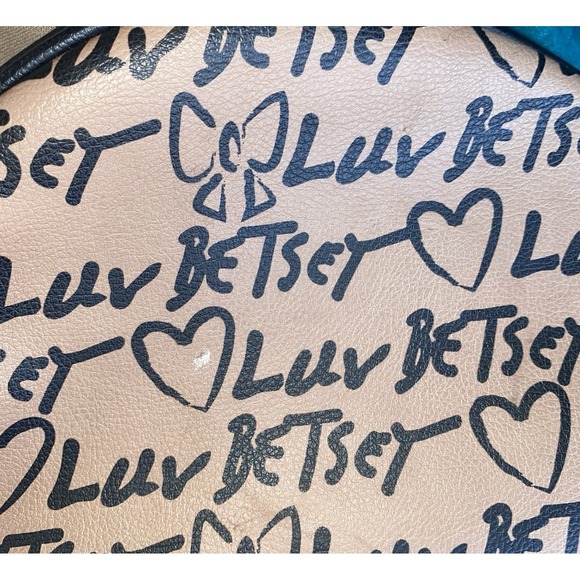 Luv Betsey Betsey Johnson Mini Backpack Tan Red Black Hearts Y2K - Picture 7 of 7